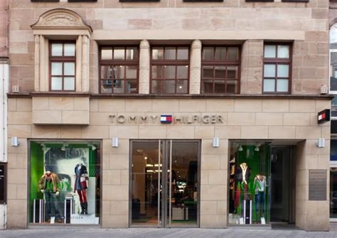 Tommy Hilfiger Damenmode in Nuremberg Hefnersplatz 9.